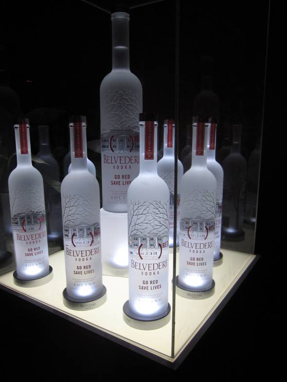 Haute Event: Usher Performs at Belvedere Vodka and (RED)™ Pre Grammy Party - Living