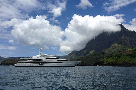 Lady-Christine_South-Pacific_yacht-charter