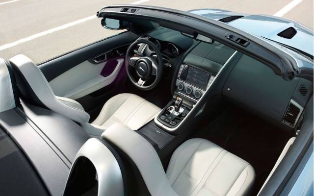 Jaguar_Interior