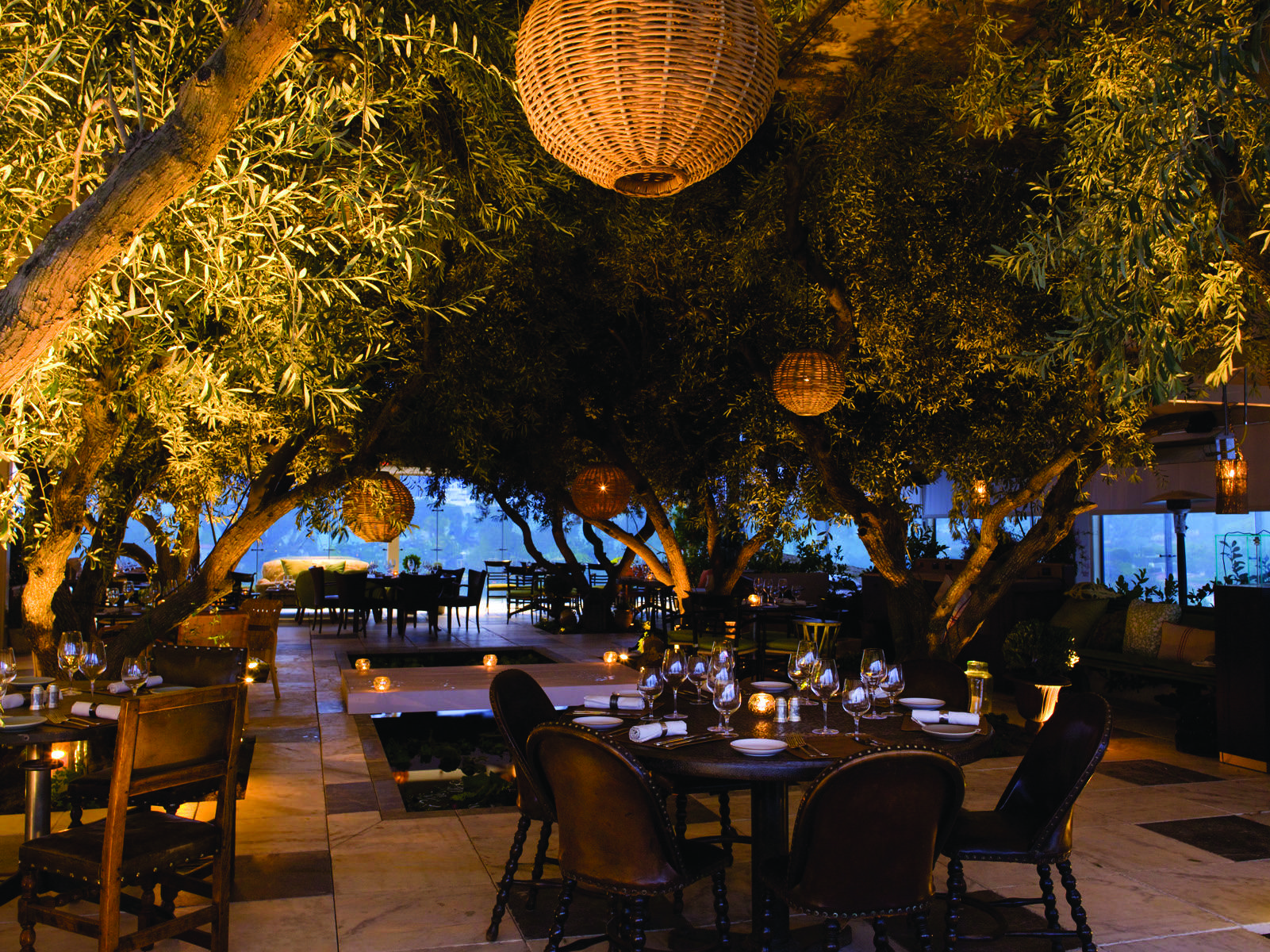 Top 5 Power Lunch Spots in Los Angeles