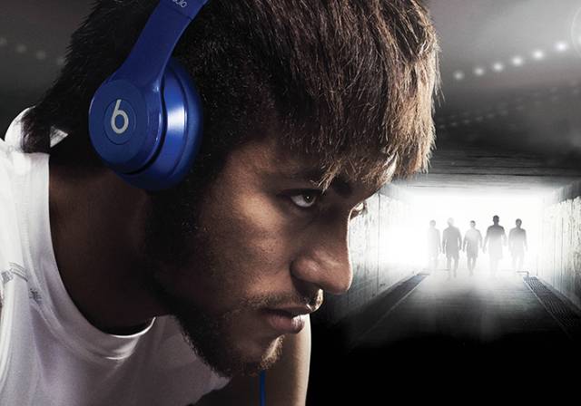 Neymar-Beats-By-Dre-The-Game-Before-The-Game-Film-2014-2-Her-Pink-Jersey