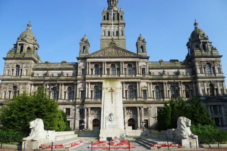 Glasgow_City_Chambers_and_War_Memorial