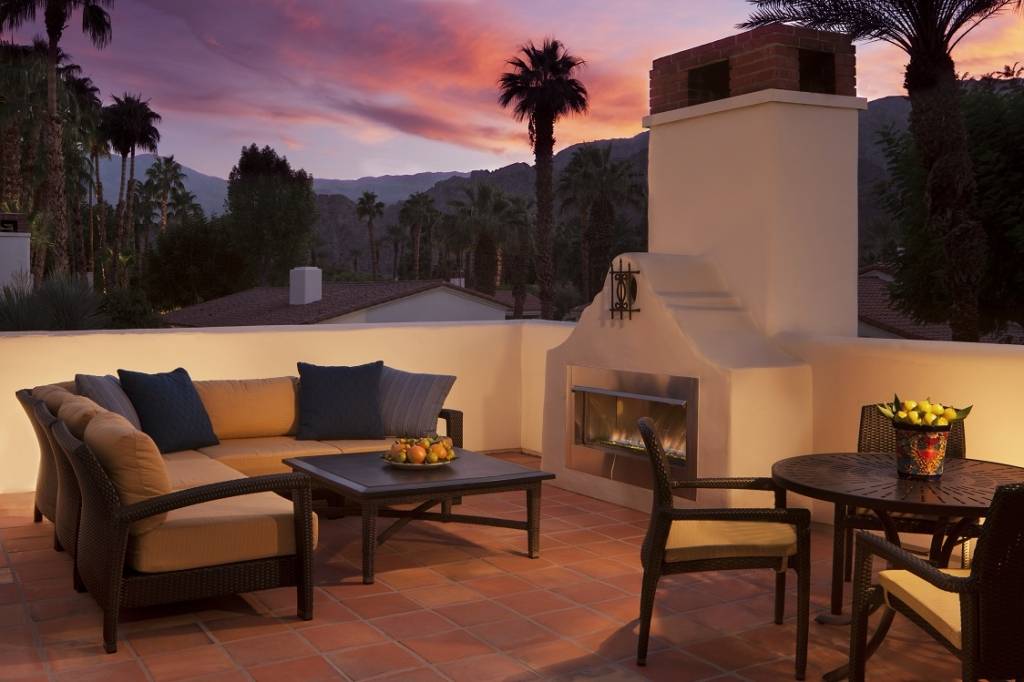 Starlight Casita Patio with Outdoor Fireplace