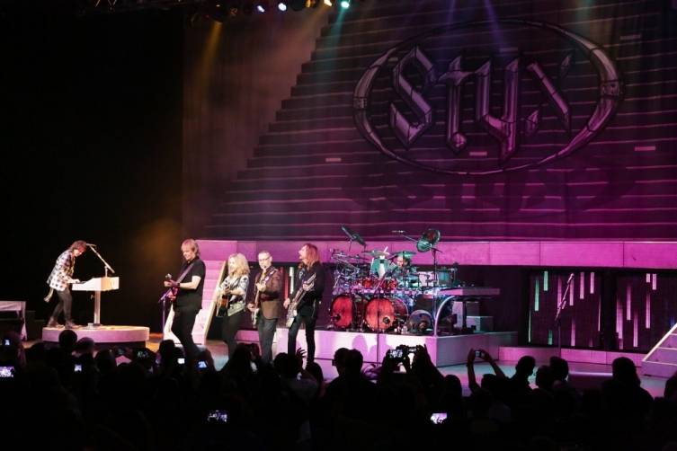 Styx plays the Pearl at the Palms. Photos: Edison Graff/Stardust Fallout 