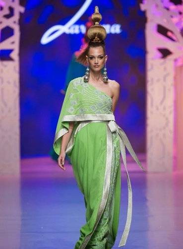 Designer Zareena wowed the crowds at Fashion Forward 2015. 