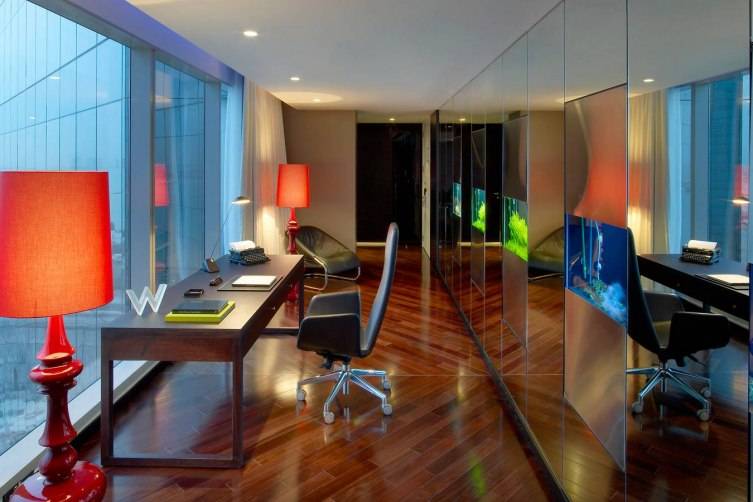 W Doha Hotel & Residences: Extreme Wow Suite Office