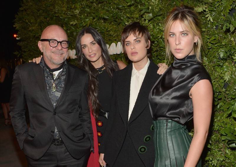 Foral designer Eric Buterbaugh and actors Demi Moore, Tallulah Willis and Scout Willis 