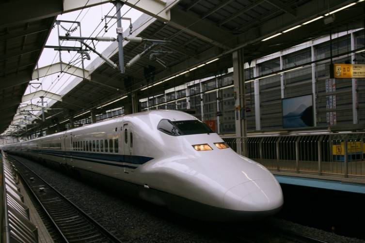 The new, Dallas to Houston high speed rail will be similar to Shinkansen, the high speed train between Kyoto and Tokyo.