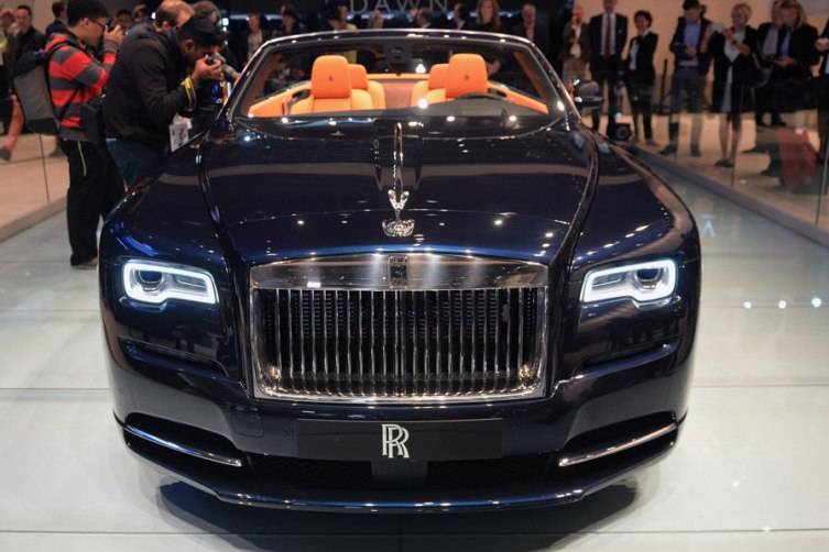 Dubai Auto Show Rolls Royce Dawn