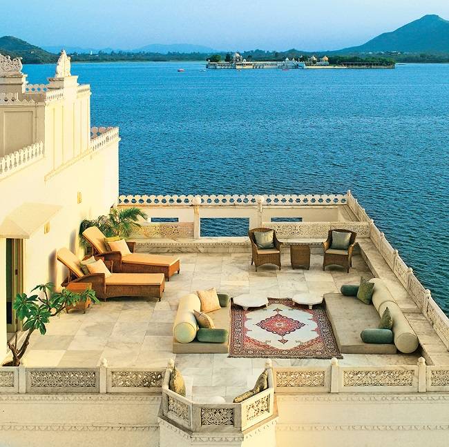 For 12 days you and a guest will experience the beauty of India through O'Harani Luxe Experiences.