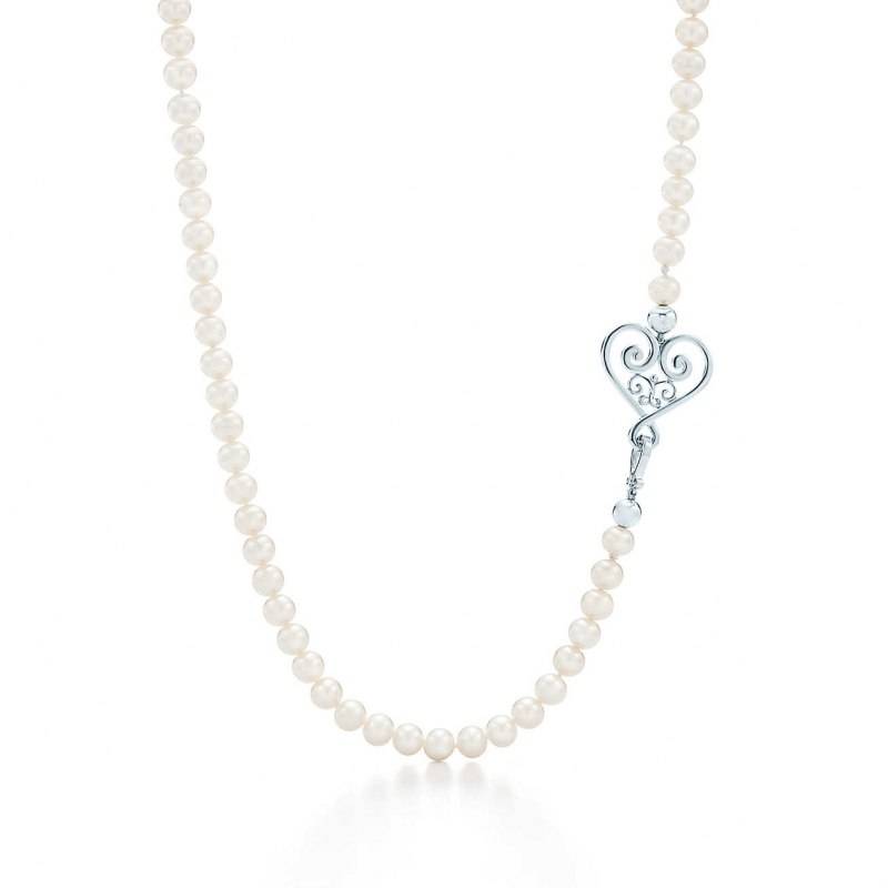 palomas-veneziagoldoni-heart-pearl-necklace-33874391_941210_ED