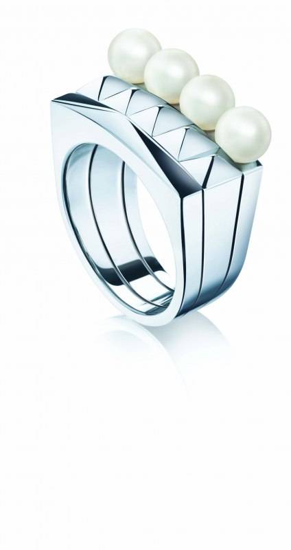 Birks Rock & Pearl collection ring