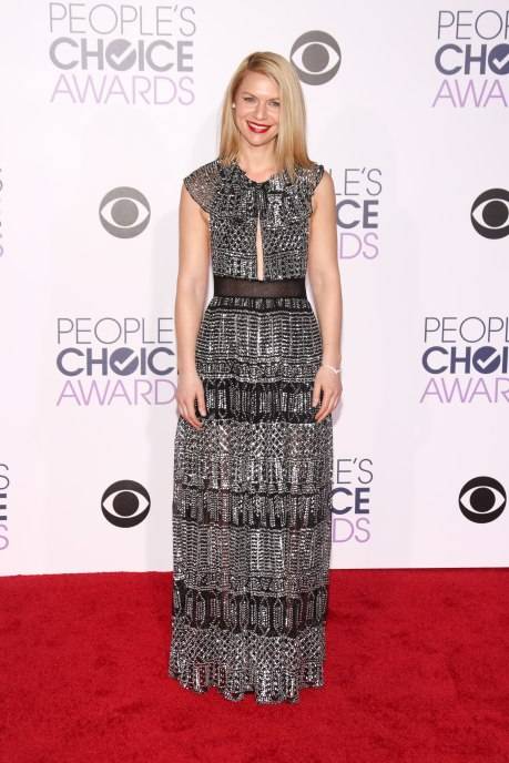 Claire Danes attends the People's Choice Awards 2016 at Microsoft Theater on January 6 