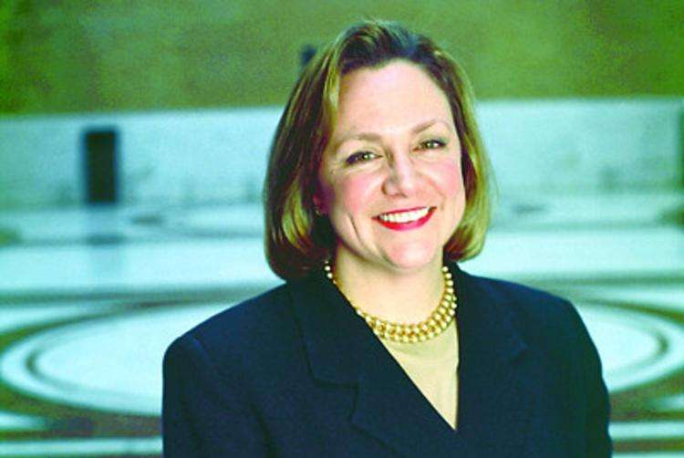 Shannon O’Brien was Massachusetts State Treasurer (1999-2003), and served in House of Representatives (1987-1993) as well as Massachusetts Senate (1993-1995).