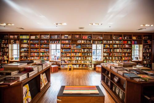 Books & Books at Coral Gables 