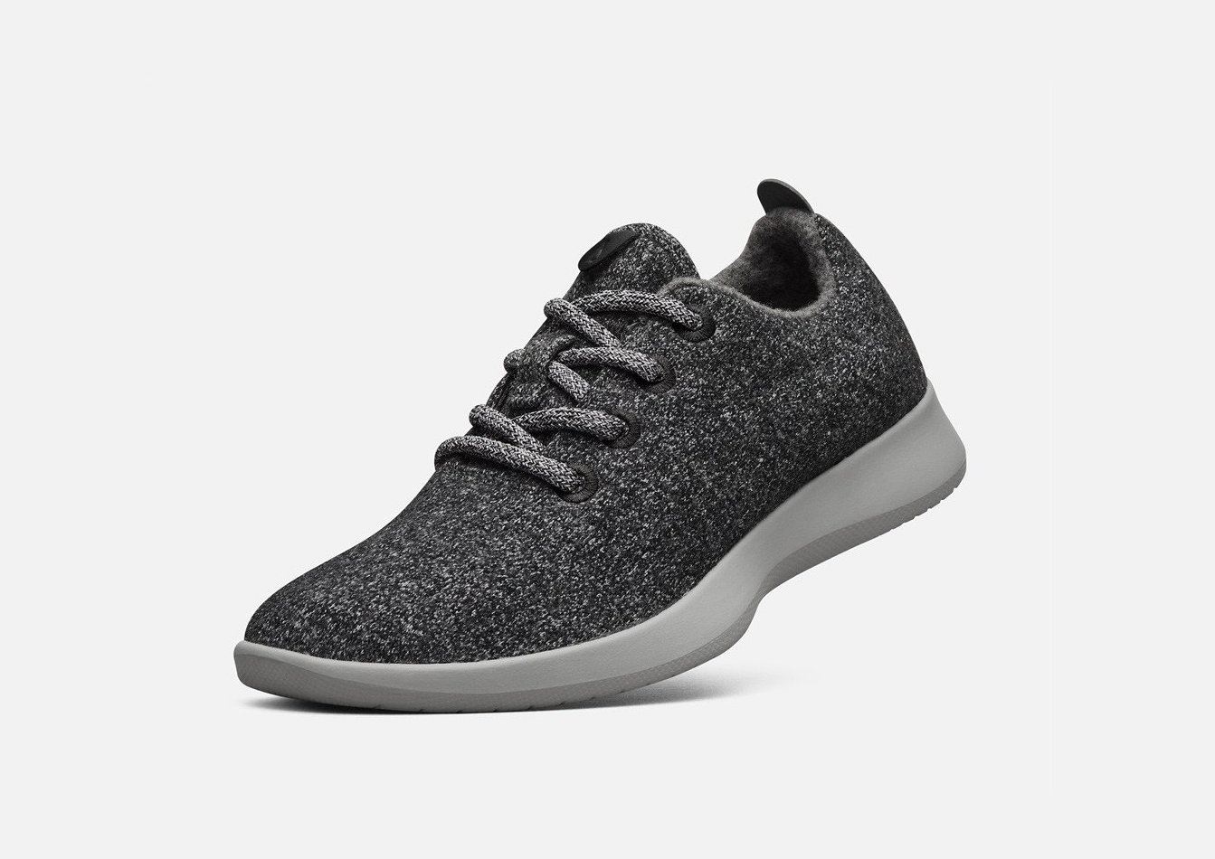 AllBirds-WR2MNCW-MensWoolRunners_Natural_Grey-Front_Angle_0935528d-45d5-41d9-abae-ef14ca63cbcd