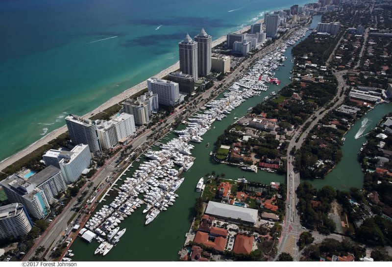 Yachts-Miami-Beach-3