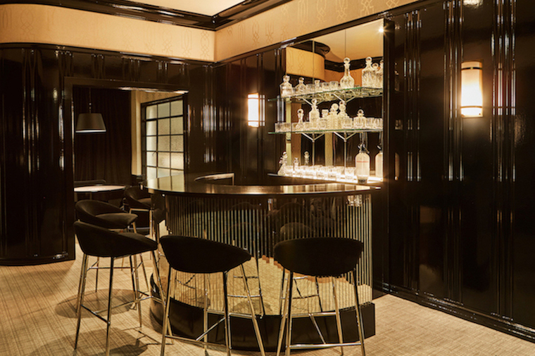 Chanel-Bar-Room