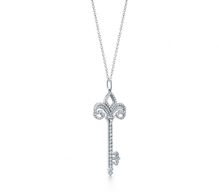 Tiffany & Co. Keys Fleur de Lis pendant 