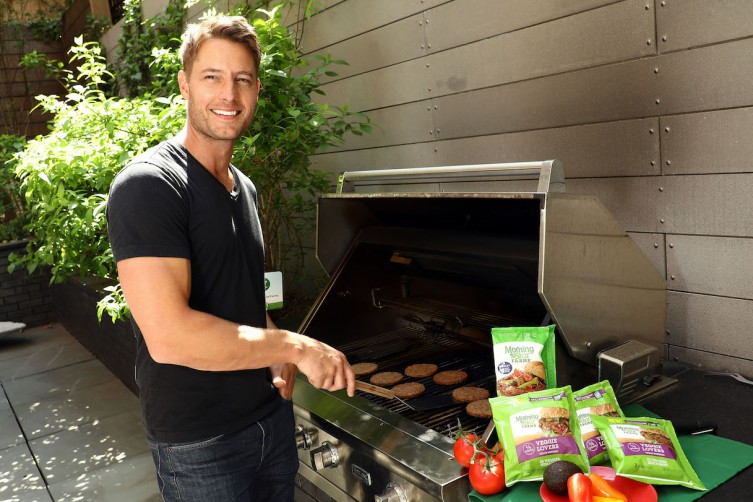Justin Hartley grills in New York City.