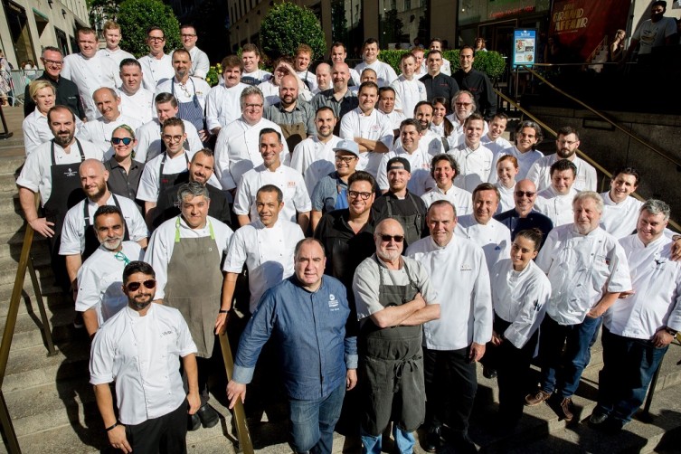 Group Chef Shot at Chefs Tribute 2018-CREDIT Eric Vitale Photography-3_preview