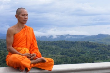 5 Types of Meditation For A Haute Life