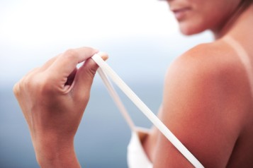 3 Hautest Sunburn Soothers For This Summer Season