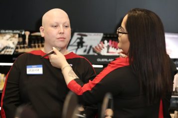 Sephora Offers Makeup Class to Men and Women with Cancer