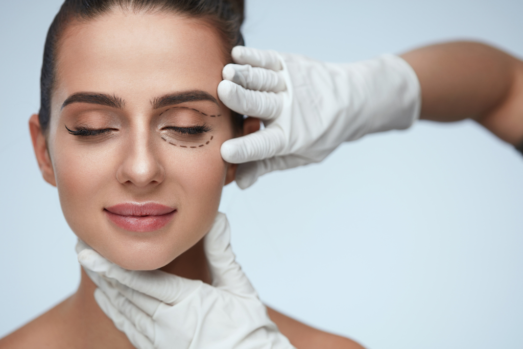 Here’s What You Need To Know About Eyelid Surgery