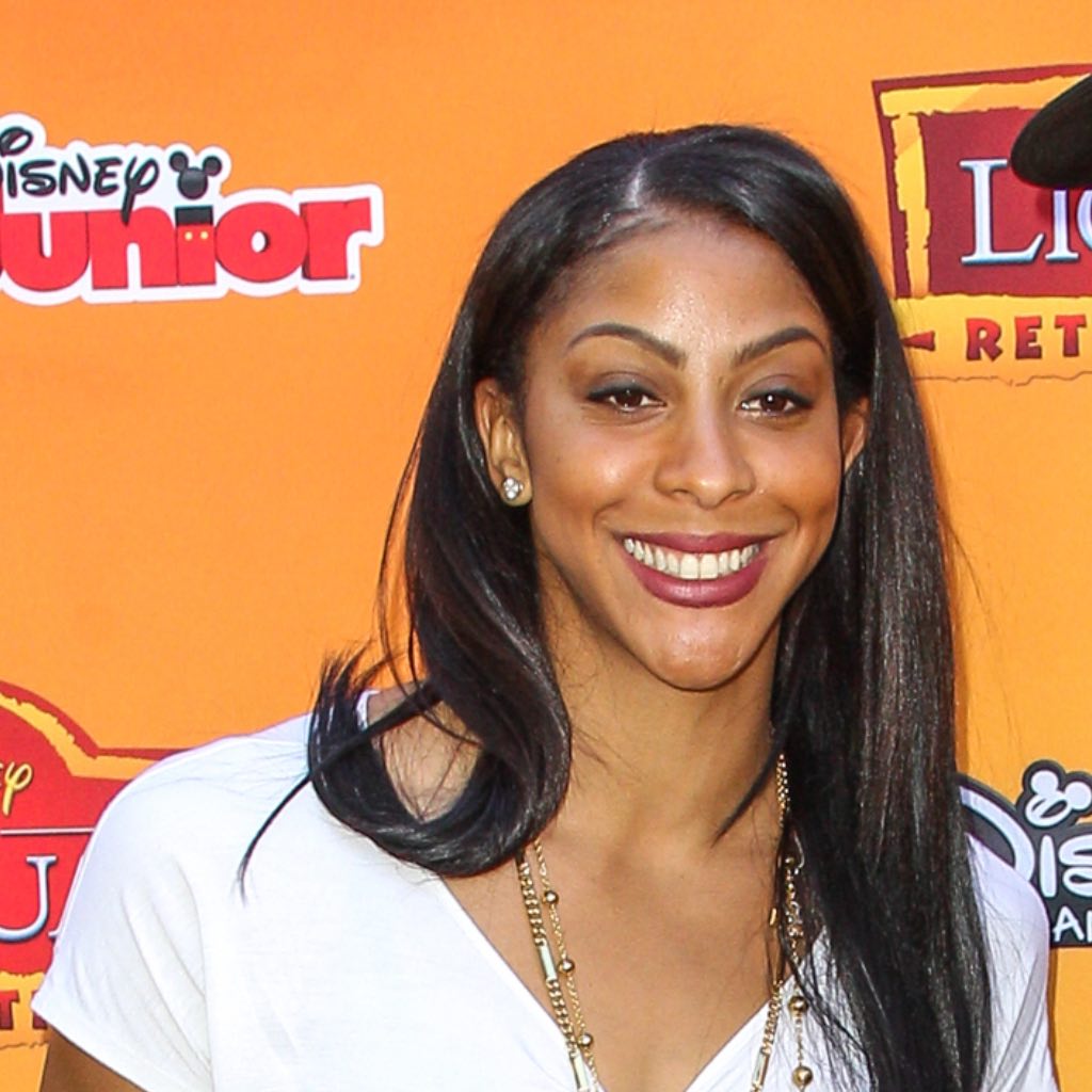 Candace Parker Tackles Heavy Makeup And Sweat With Skincare Routine