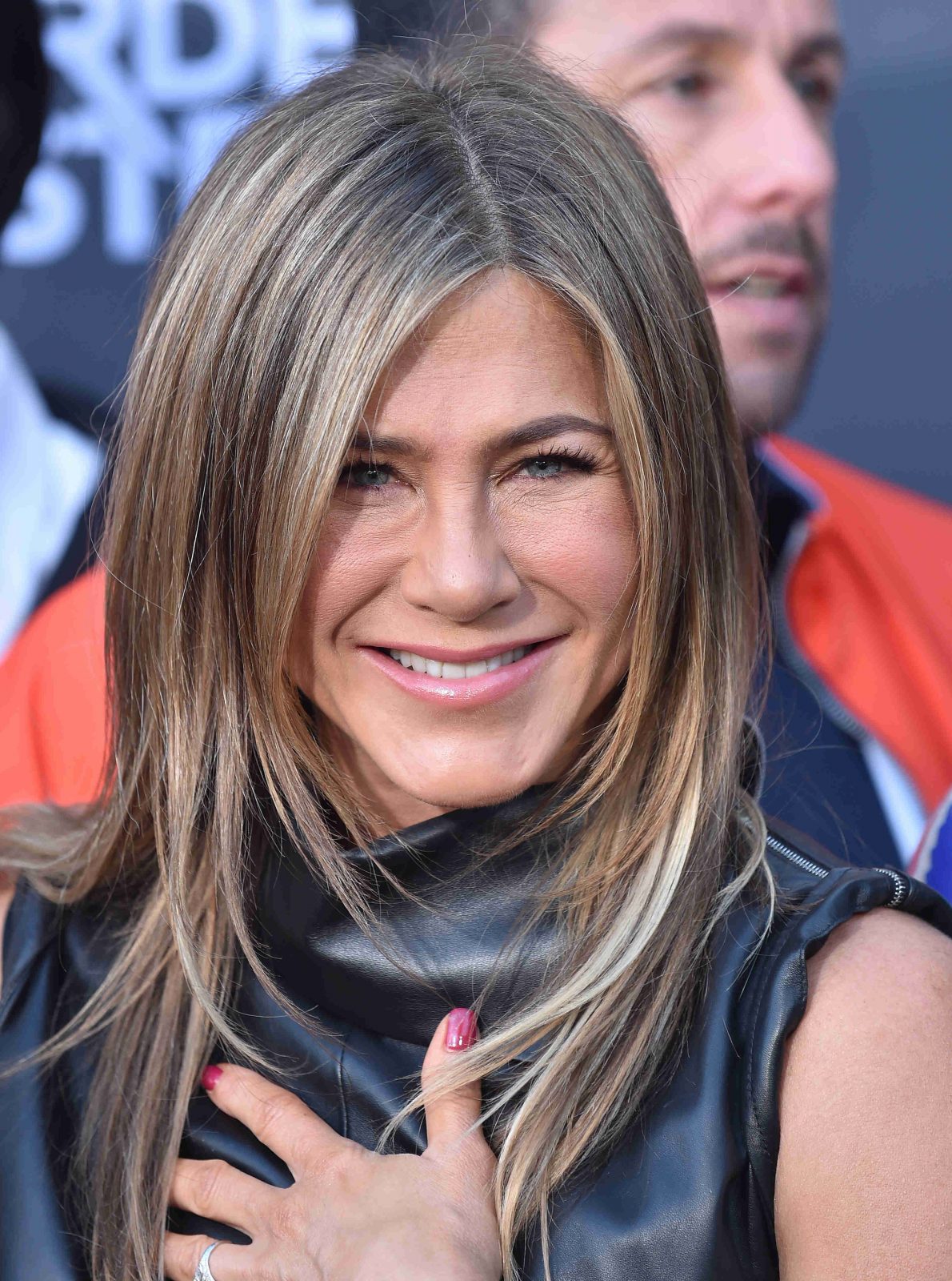 Jennifer Aniston's Beauty Team Reveals Everything You Need To Get The  Star's Iconic Hair - Haute Beauty by Haute Living