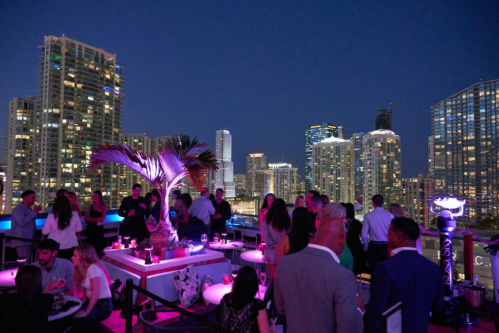 Haute Living Hosts A Cocktail Reception In The Sky For Haute Leaders