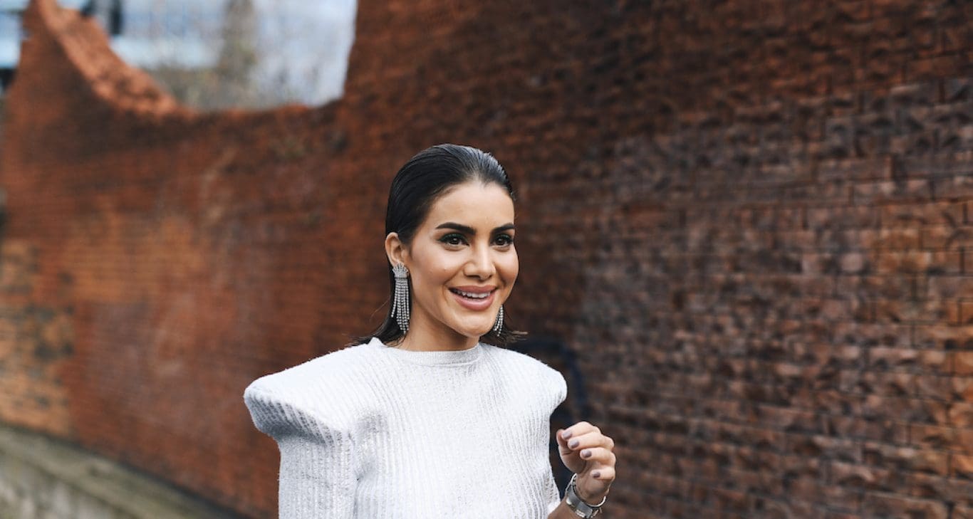 Camila Coelho On The Magic Of Pregnancy(02)