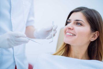 Why Consult With A Cosmetic Dentist When You Have Small Or Missing Lateral Incisors