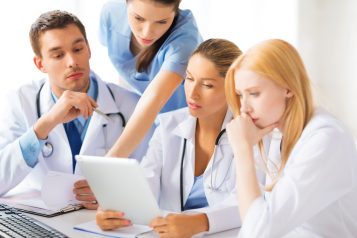 Picture,Of,Young,Team,Or,Group,Of,Doctors,Working