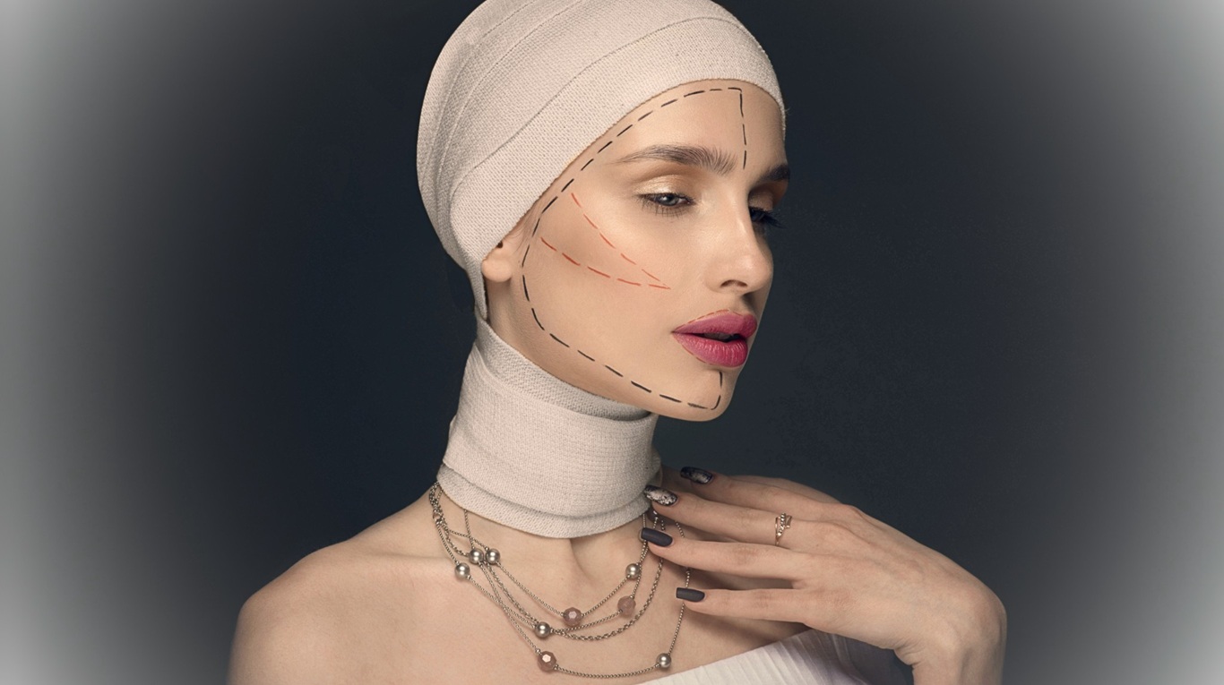 model posing for palstic surgery concept