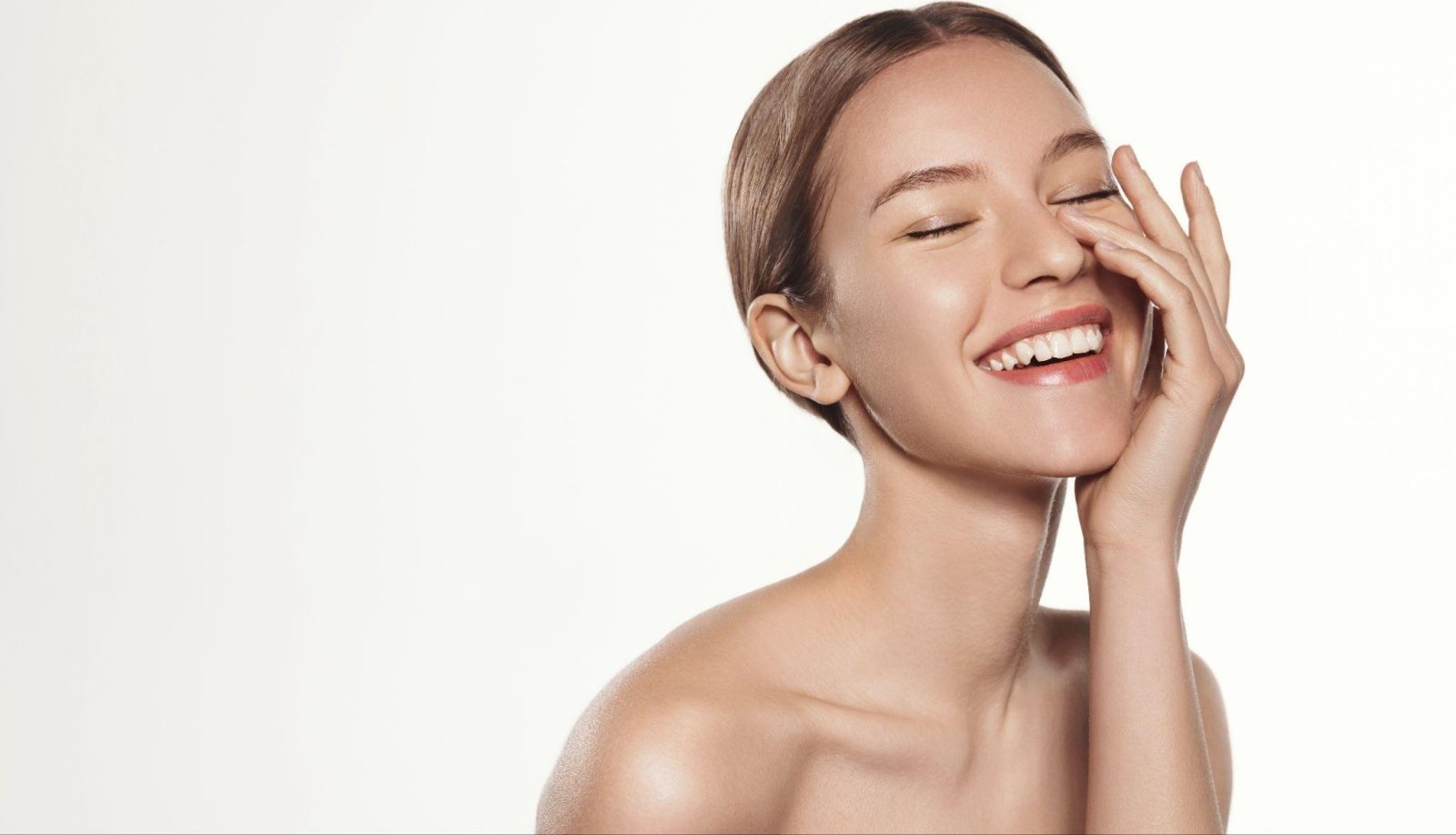 The Radiant Shift: Why Women’s Hormonal Health is the Secret to a Timeless Smile