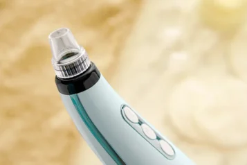 Vacuum-blackhead-remover-header
