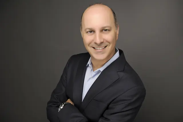 Robert Elias