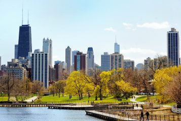 Chicago,Skyline,With,Skyscrapers,Viewed,From,Lincoln,Park,Over,Lake