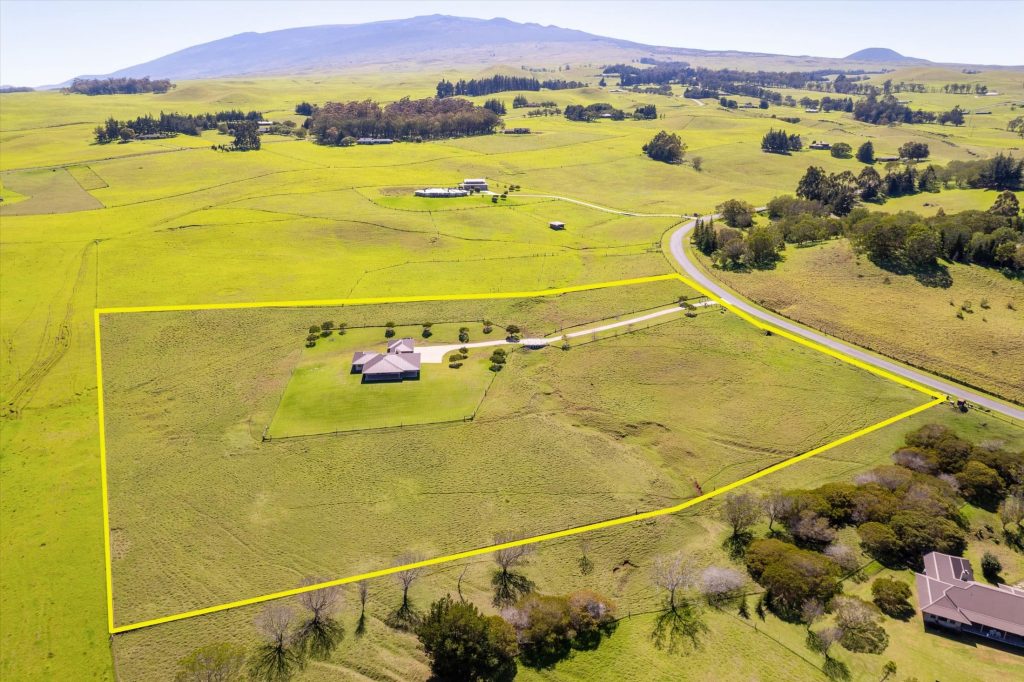 Waiki'i Ranch Estate panoramic