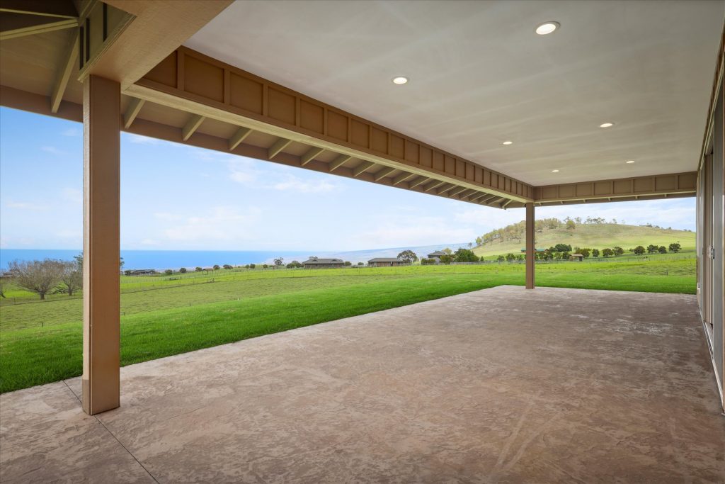 Waiki'i Ranch Estate bathroom