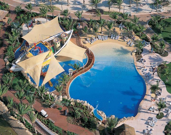 jumeirah beach hotel pool