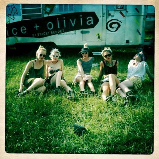 alice-+-olivia-summer-tour-girls