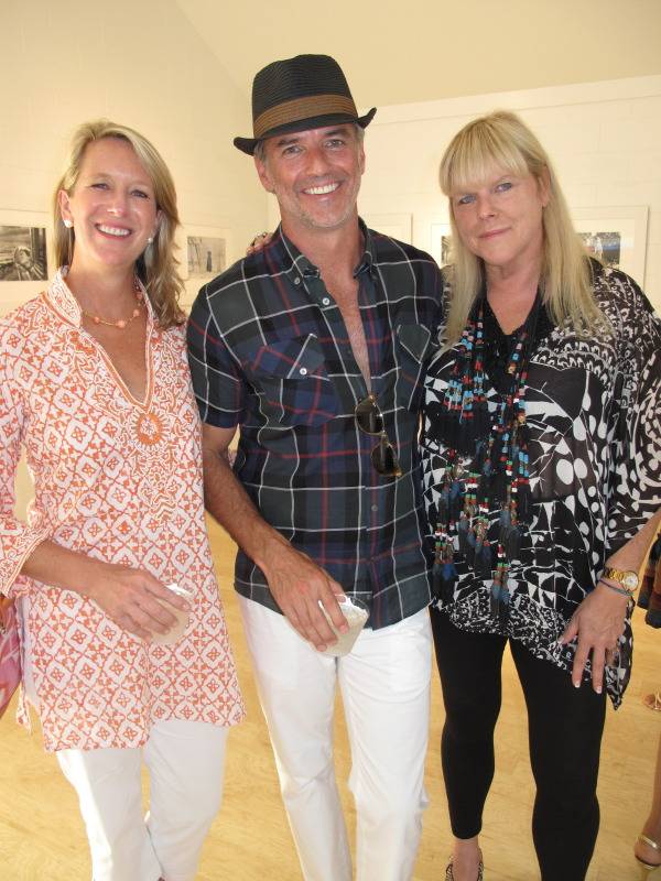 Haute Hampton Events: Hamburg Kennedy Photographs hosts Summer Salon to benefit ARF
