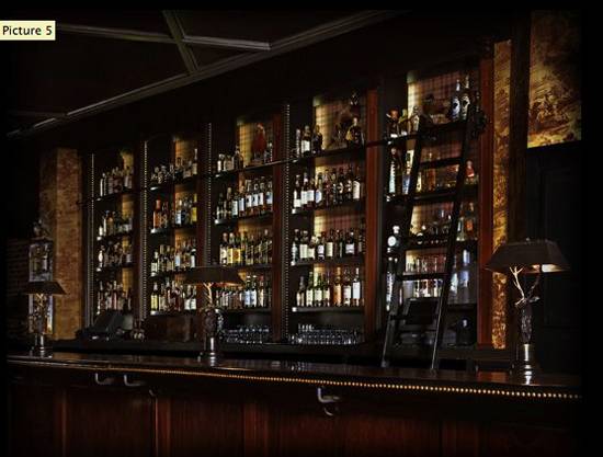 Neat or on the Rocks: The Top 5 Scotch Bars in Los Angeles