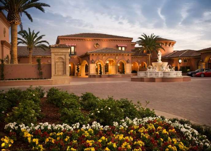 3 Indulgent Places to Stay During the 2016 Del Mar Racing Season