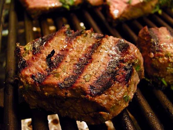 Steak-on-the-grill