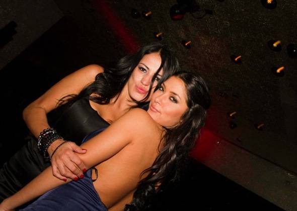 Arianny Celeste (right) and friend