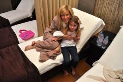 Claudia and Isabella Brod